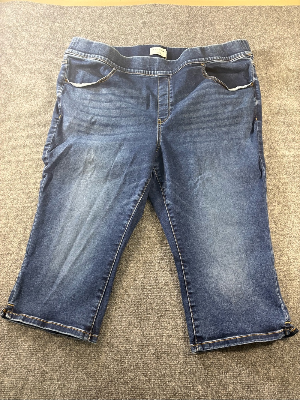 Lane Bryant size 22 pedal capris